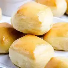 Video thumbnail for Texas Roadhouse Rolls Recipe