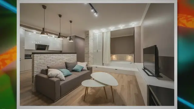 Video thumbnail for Living in a Tiny Home: Maximizing Space and Comfort