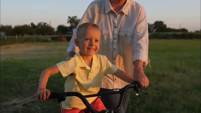 Video thumbnail for learning how to ride Bike