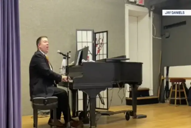 Video thumbnail for Music from Billy Joel and Elton John highlights summer library concert in Carmel