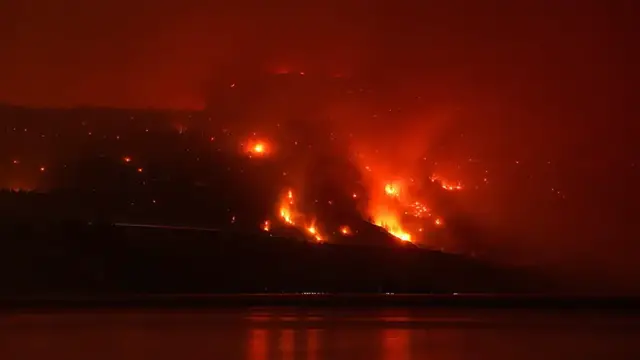 Video thumbnail for Wildfires: British Columbia declares state of emergency, thousands forced to flee homes