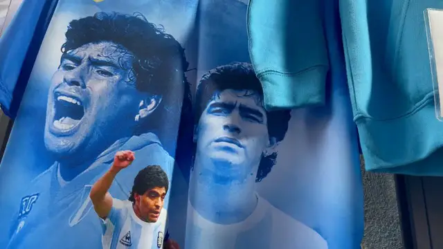 Video thumbnail for Italy: Argentina supporters watch World Cup match against Austria in Naples.
