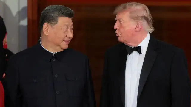 Video thumbnail for Trump and Xi praise US-China relations as they extend trade truce