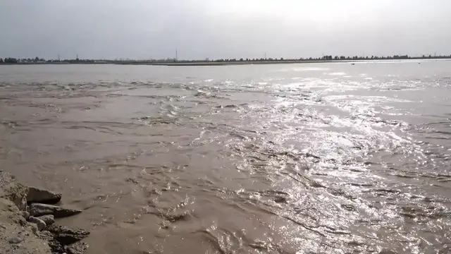 Video thumbnail for China: Tarim River Flood.