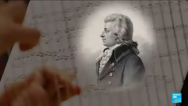 Video thumbnail for Rare Mozart manuscript discovered by French curator