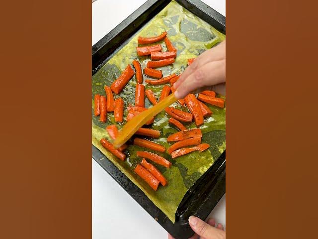 Video thumbnail for Roasted Honey Glazed Carrots | Easy Sweet & Savory Side Dish