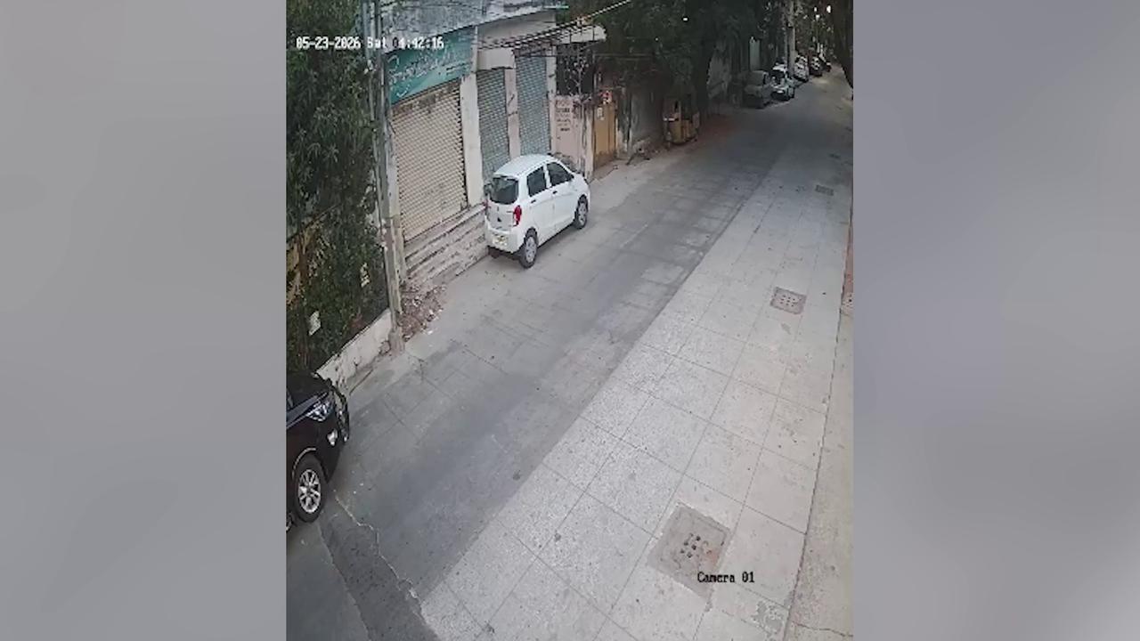 Video thumbnail for India: Hyderabad streets witness terrifying attack as lawyer gets hit by speeding vehicle outside home.