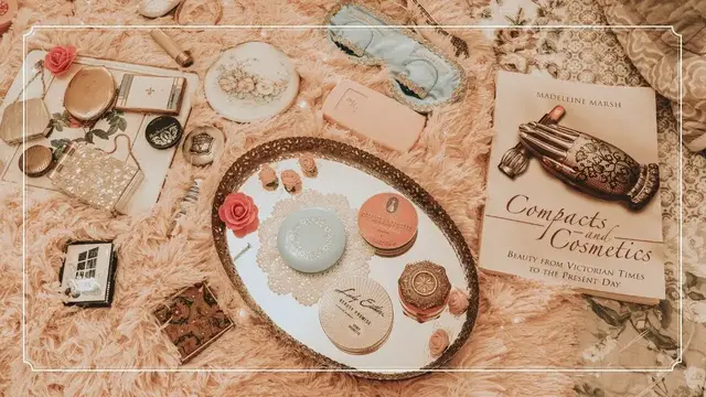 'Video thumbnail for My Vintage Compact Collection'