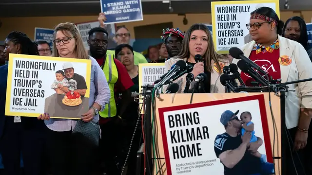 'Video thumbnail for US judge finds probable cause for contempt against White House over deportation flights'