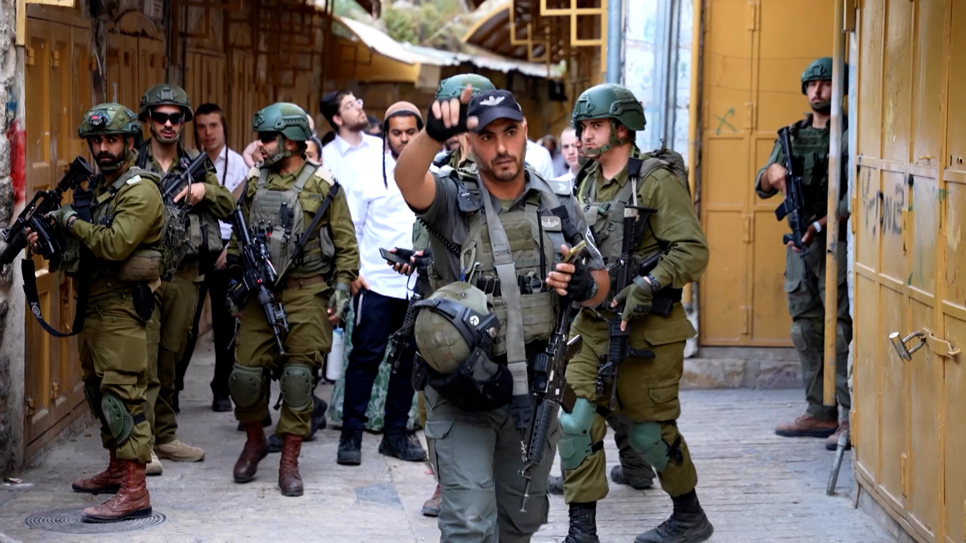 Video thumbnail for Hebron under Israeli lockdown amid wider West Bank annexation plans