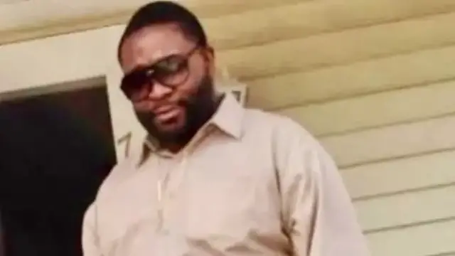 Video thumbnail for Man shot to death outside Bridgeport apartment complex, police say