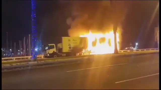 Video thumbnail for Lastwagen in Flammen am 30.12.2023