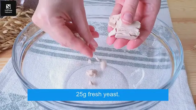 Video thumbnail for Delicious Curd-Filled Pastry Recipe: Simple and Tasty!