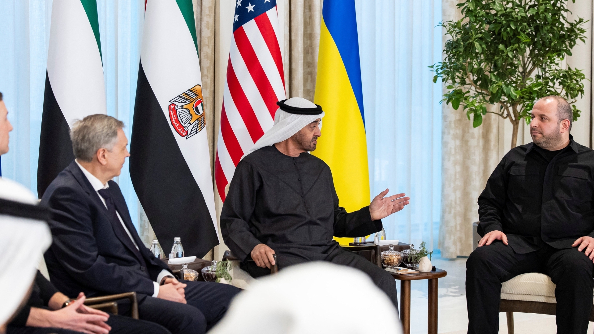 Video thumbnail for Moscow prefers diplomatic solution, but knows ‘time is on their side’ : Analysis