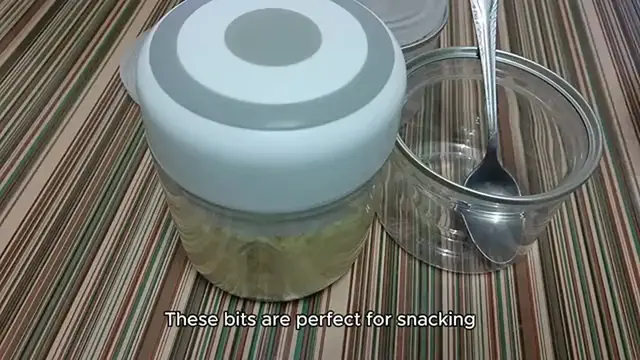 Video thumbnail for Crunchy Toffee Bits