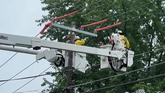 Video thumbnail for Utility worker suffers electric shock due to arc flash in Dutchess County