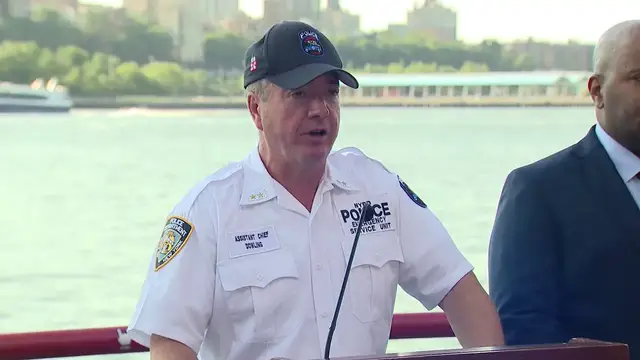 Video thumbnail for Full News Conference: Brooklyn Bridge police-involved shooting