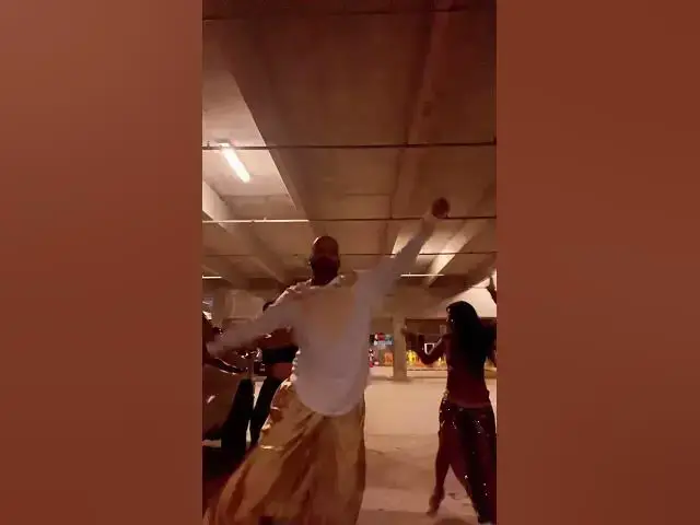 Video thumbnail for Teri Baaton Bhangra practice at the parking lot before the show #dance #españa #bhangra #teribaaton