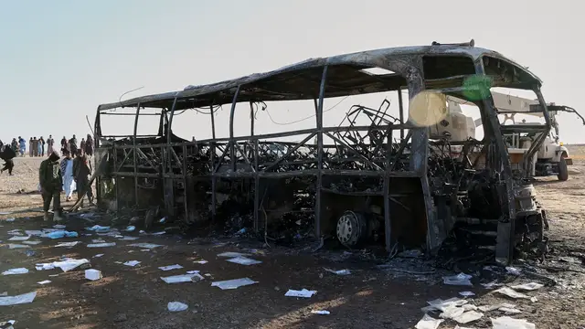 'Video thumbnail for Bus crash fire kills dozens of Afghans deported from Iran'
