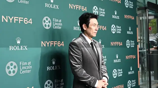 Video thumbnail for NY: 64th New York Film Festival - U.S. Premiere of 'Possible Love' - Arrivals 4.