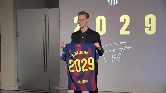 'Video thumbnail for ‘I won’t tell you my salary’ – De Jong ‘very happy’ after new Barcelona contract'