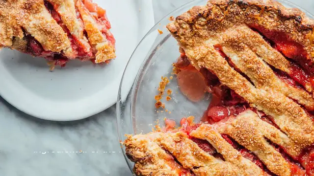 Video thumbnail for Strawberry Rhubarb Pie Recipe