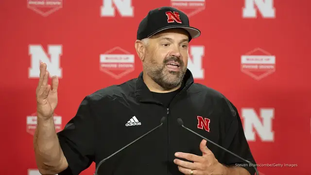 Video thumbnail for New CFB rules address fake injuries, transfer portal disrupts spring games