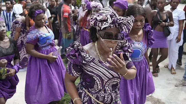 'Video thumbnail for Hundreds of voodoo worshipers mark Day of the Dead in Haiti'