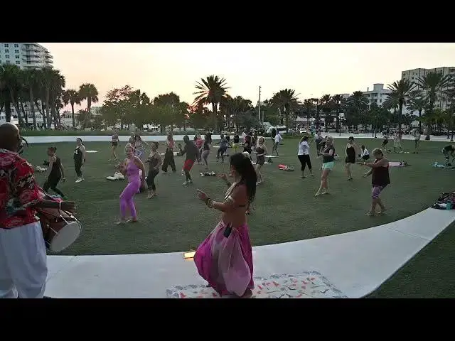 Video thumbnail for Bhangra and Bollywood Workout! Tips for new dance teachers