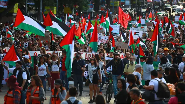 'Video thumbnail for Mexico City protesters march for Gaza, urge end to diplomatic ties with Israel'