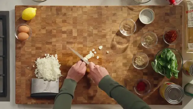 Video thumbnail for How Italians Make Chicken Parmesan(720P_HD)