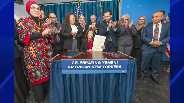 Video thumbnail for Gov. Hochul signs bill designating Little Yemen in the Bronx as a cultural district