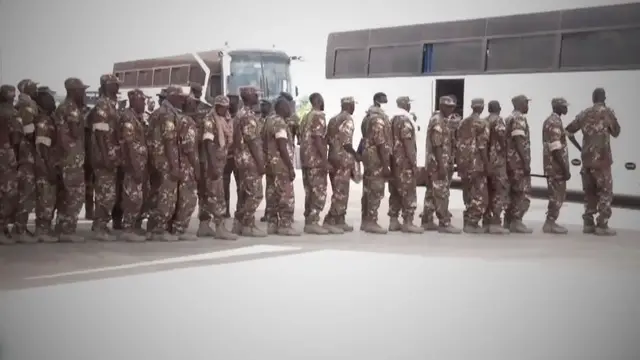 Video thumbnail for Almost 100 soldiers freed from captivity in Mali
