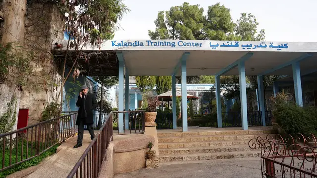 Video thumbnail for Israel raids, shutters UNRWA lifeline for Palestinian refugees