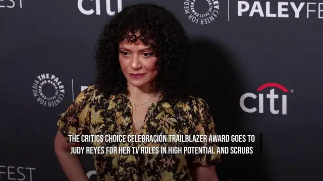 Video thumbnail for John Leguizamo and Inde Navarrette honoured by Critics Choice Celebración.