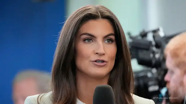 'Video thumbnail for Despite ‘fake news’ claims, Trump gives media wide access: CNN’s Collins'