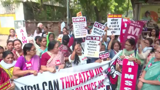 Video thumbnail for Women protest in New Delhi against police brutality