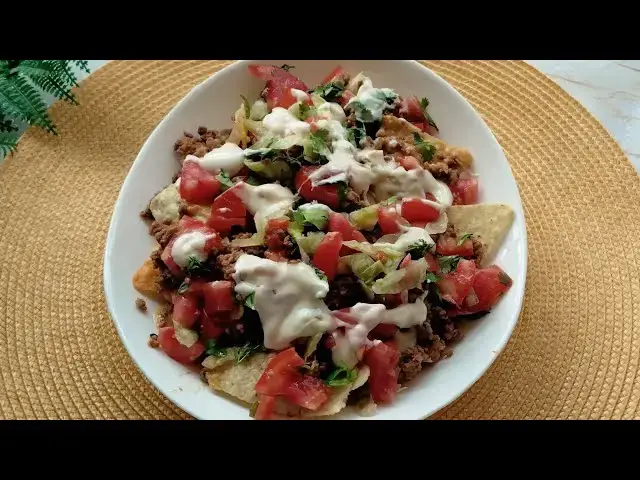 'Video thumbnail for How To Make Cheesy Beef Nachos/ Simple Quick Meal/ Meal Idea For Kids'