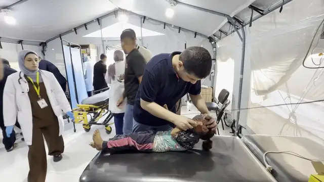 Video thumbnail for At least 1 killed, several injured in Israeli strike on displaced people’s tent in Gaza.