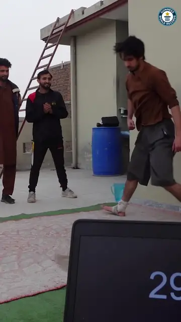 'Video thumbnail for Most twisting backflips off a wall in 30 seconds - 13 by Hamza Khalid'