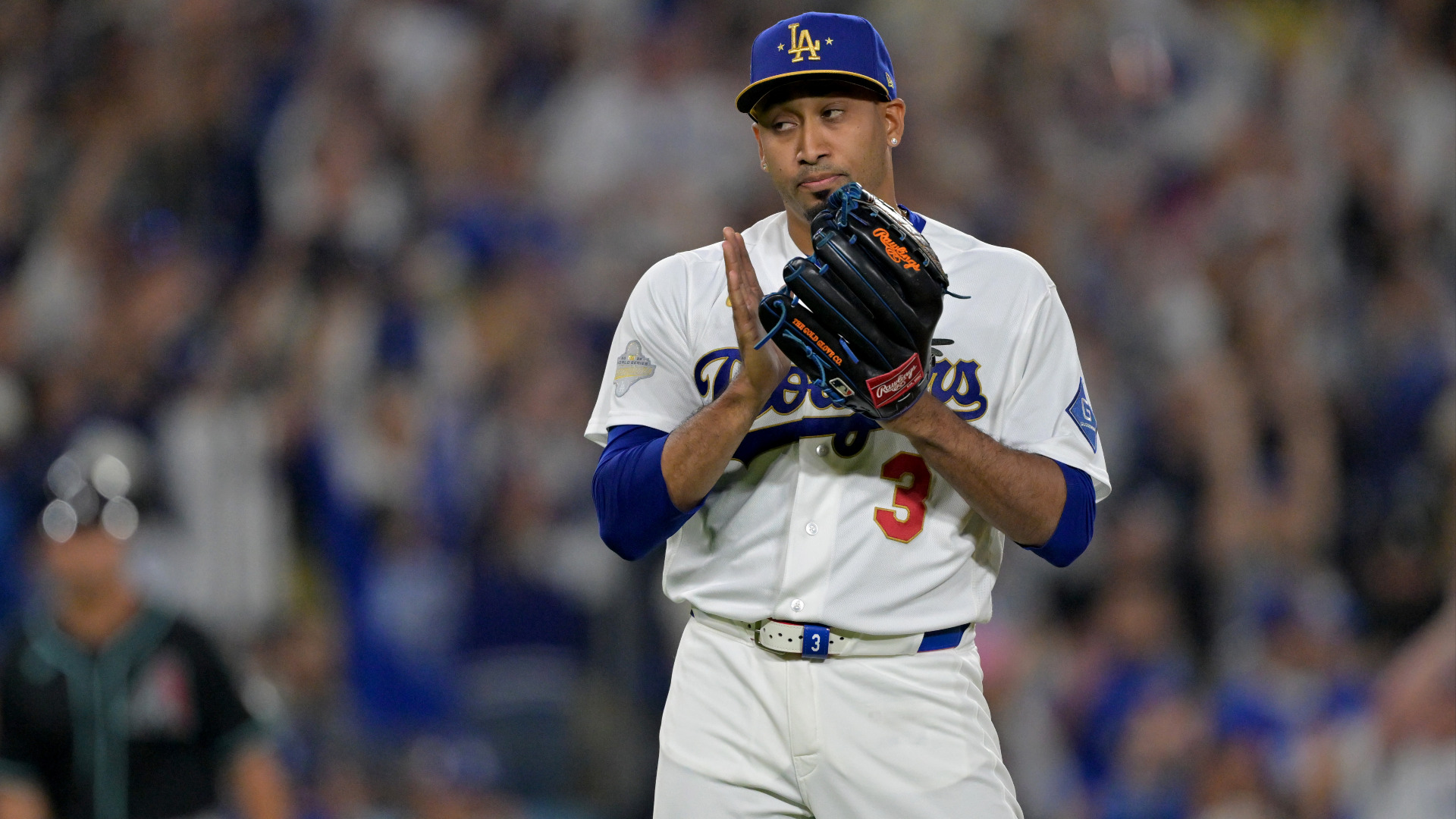 Video thumbnail for Edwin Diaz's Controversial Passion for Cockfighting