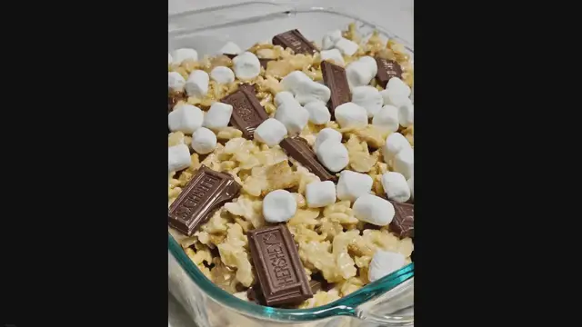 Video thumbnail for S’mores Rice Krispy Treats - Krystel's Cooking