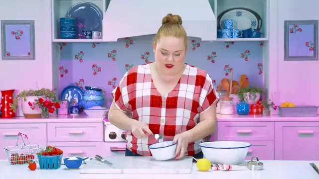 'Video thumbnail for Elise Makes Classic Strawberry Shortcake _ Smart Cookie _ Allrecipes.com(720P_HD)'