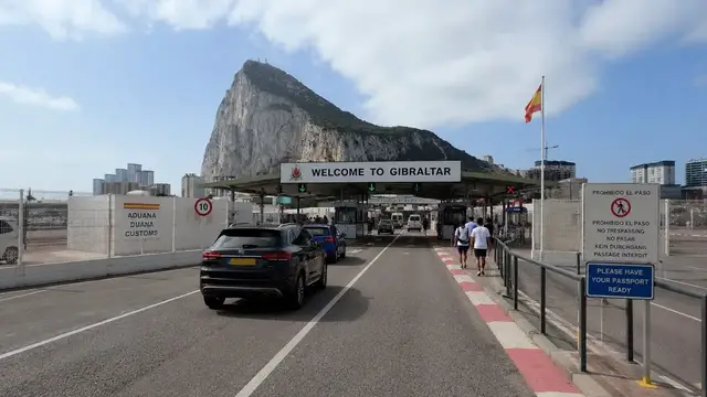 Video thumbnail for Crossing From Spain Into Gibraltar in 2026 | What to Expect