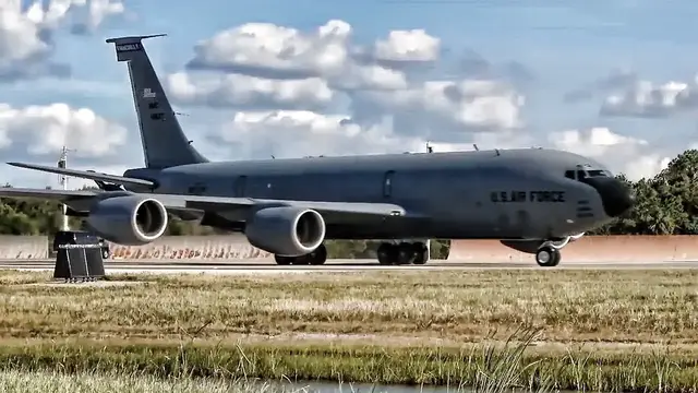 Video thumbnail for Stratotanker Scramble • KC-135s Hit The Runway In Minutes