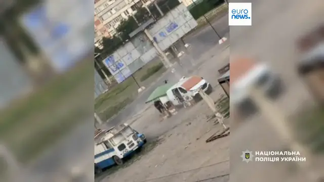 Video thumbnail for Civilian hunted and attacked by Russian drone in Kherson