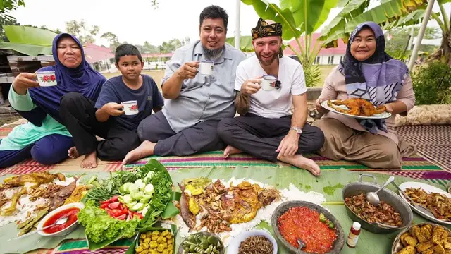 'Video thumbnail for Indonesia Village Life You've Never Seen!'