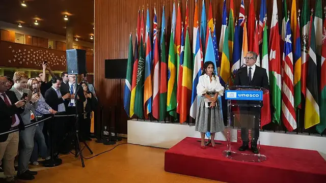'Video thumbnail for UNESCO board selects Egypt's former antiquities minister El-Enany as new chief'