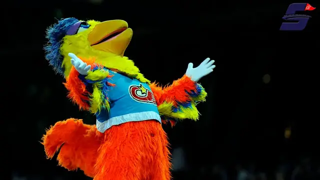 Video thumbnail for How Could This Mascot Fall This Far in the Draft?!