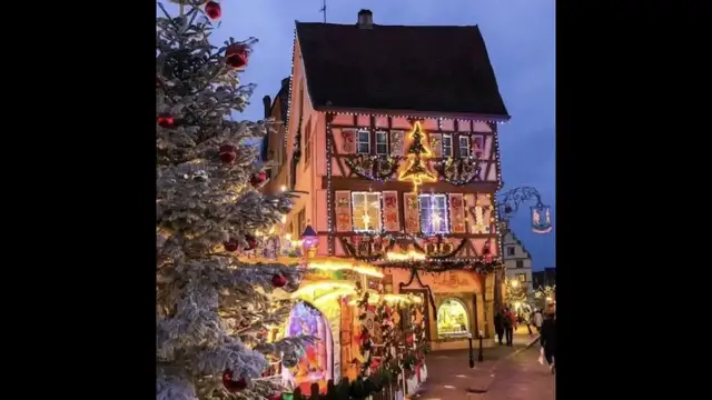 'Video thumbnail for Les magnifiques décorations de Noël à Colmar !'